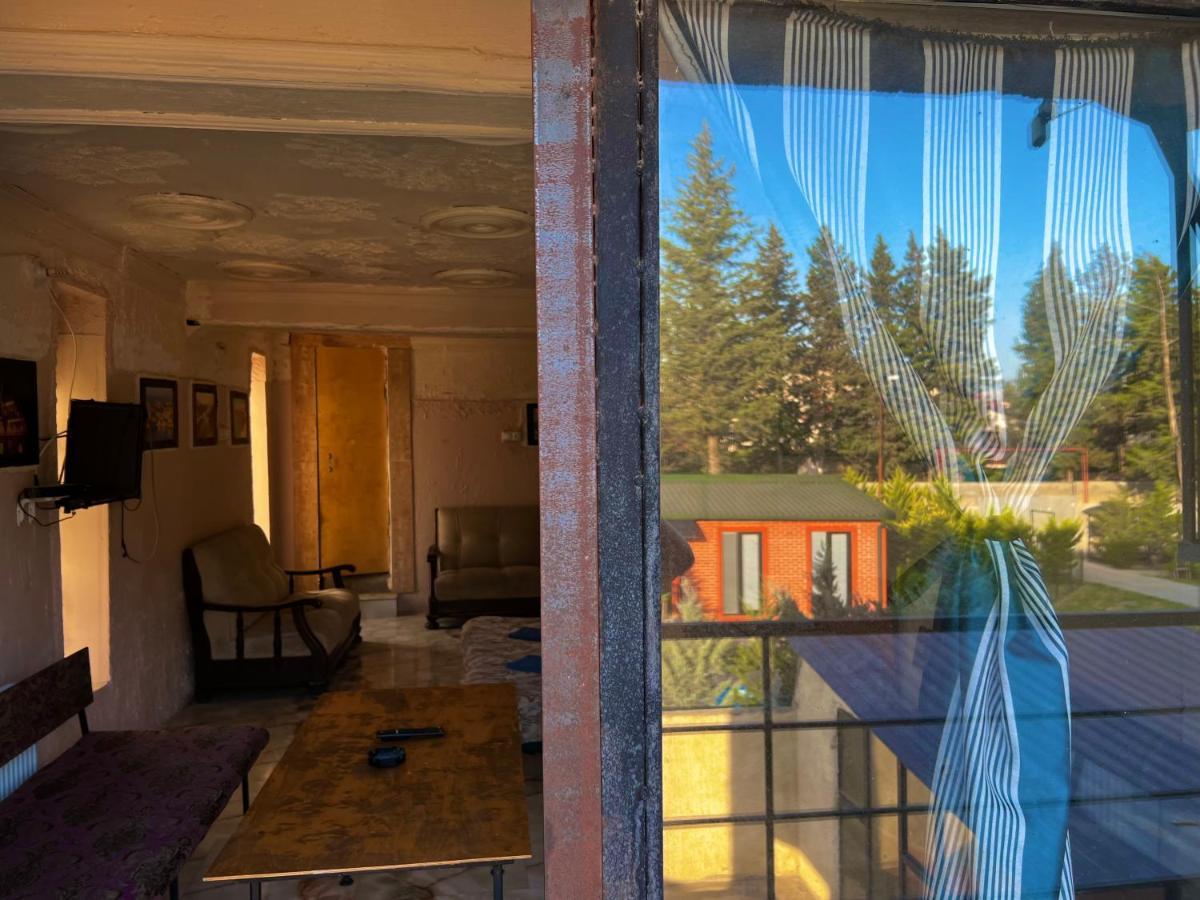 Smile Guesthouse Tbiliszi Kültér fotó