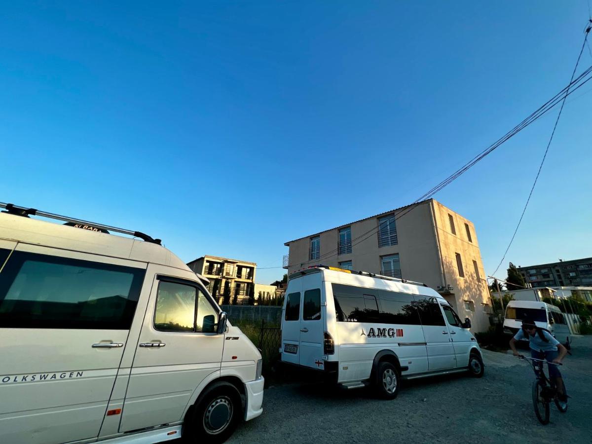 Smile Guesthouse Tbiliszi Kültér fotó