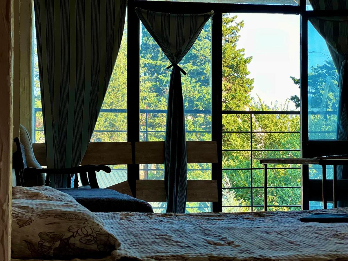Smile Guesthouse Tbiliszi Kültér fotó